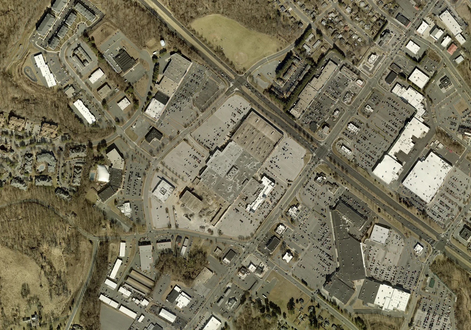 2022 aerial photo of Harford Mall showing the bare pad where the Sears building stood before its demolition that March